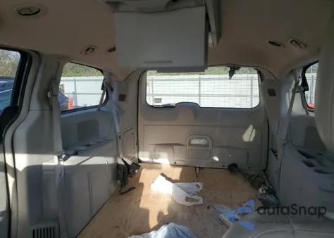 2013 Chrysler Town & Country Touring from USA, damaged, VIN 2C4RC1BG5DR584325